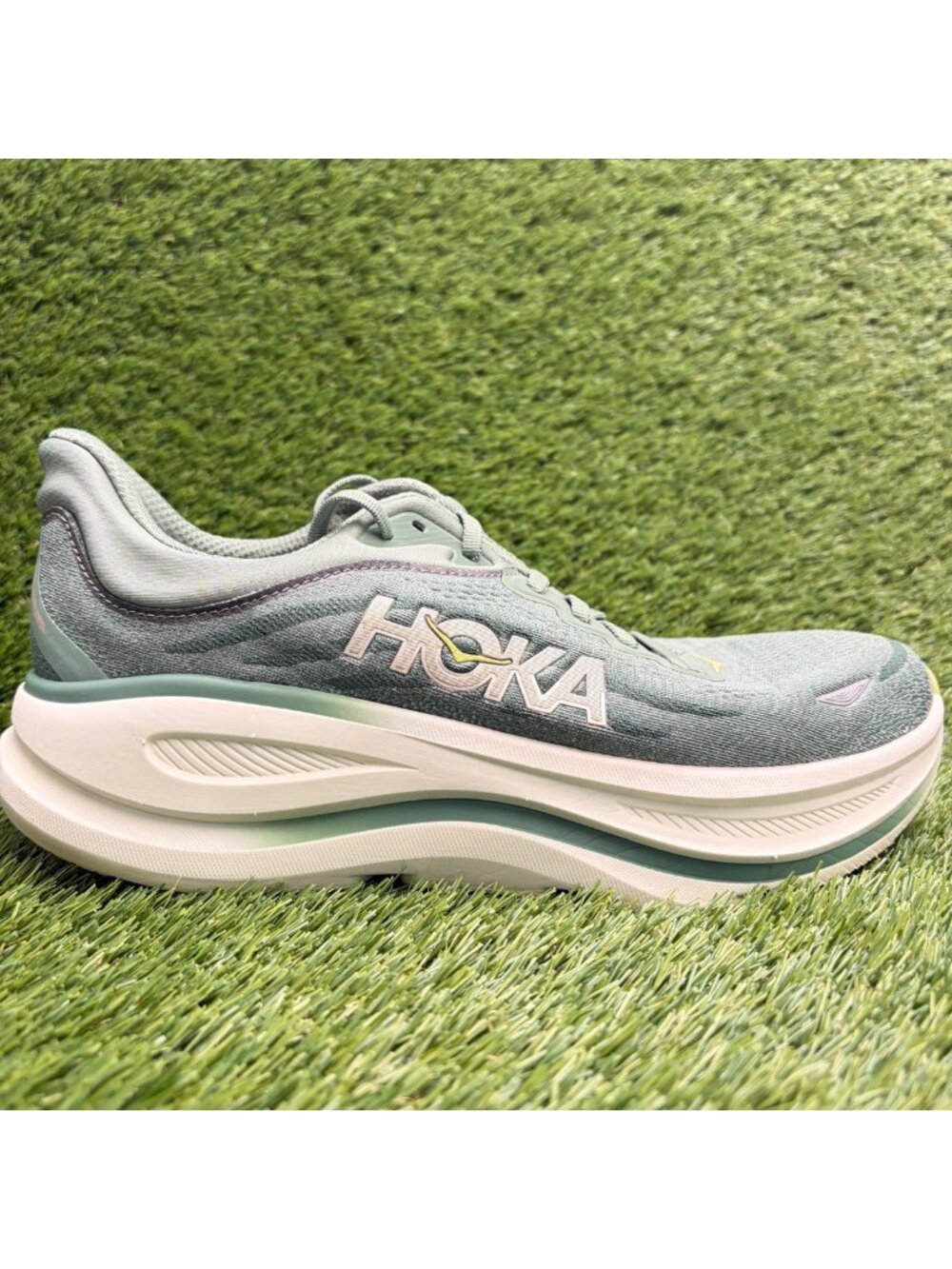 Hoka One One Bondi 9 Mens Size 10 Green White Athletic Running Shoes Sneakers